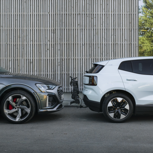Thule Outpace folds away when parked
