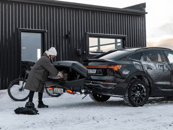 Rear tow bar storage box - Santu by Thule